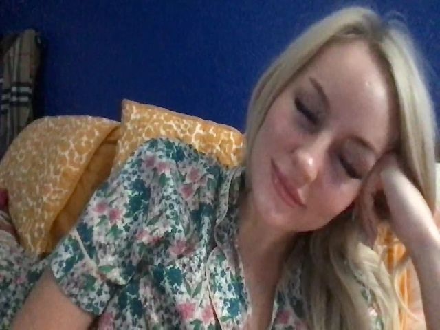 Live sex webcam photo for Officialelsa #257486355