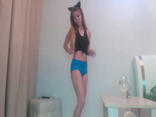 Live sex webcam photo for Minnie_94 #253563137