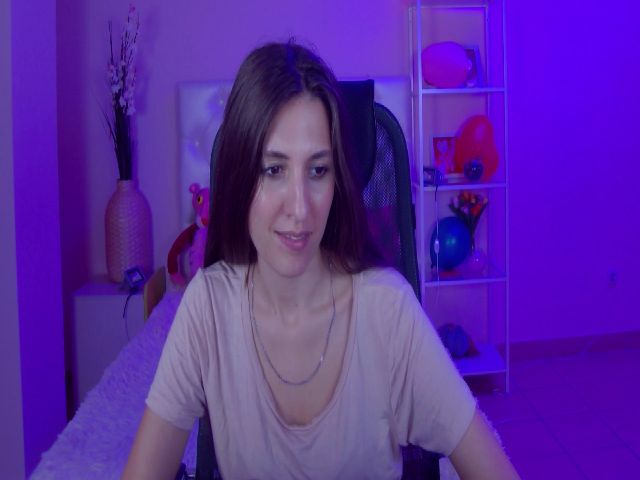 Live sex webcam photo for SoloVB #257370272