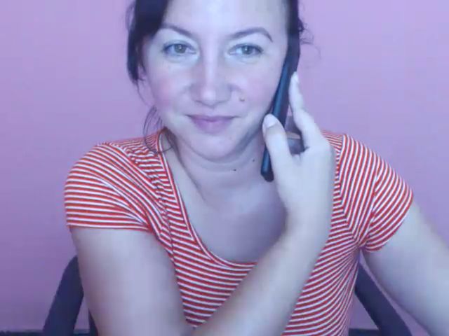 Live sex webcam photo for LexiFox_ #259246581