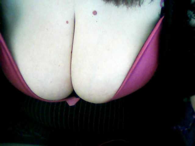 Live sex webcam photo for MadamSG #241251899