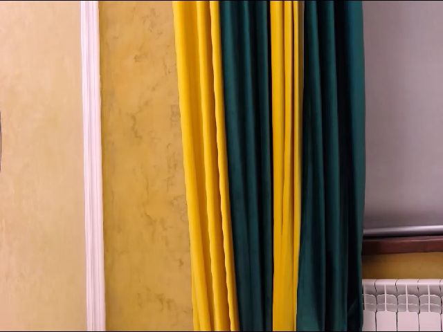 Live sex webcam photo for SoffyyHot #262405737