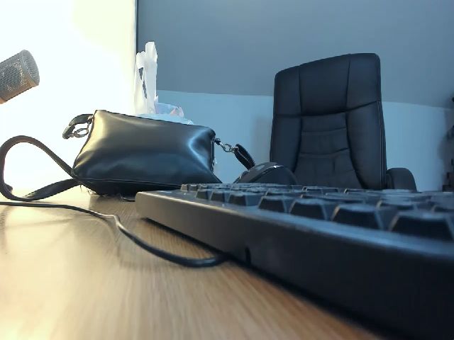 Live sex webcam photo for LizzieBrie #255566447