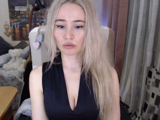 Live sex webcam photo for xyliganka777 #241240692