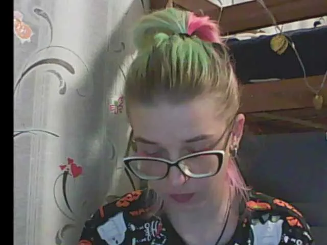 Live sex webcam photo for malvinella #241331287