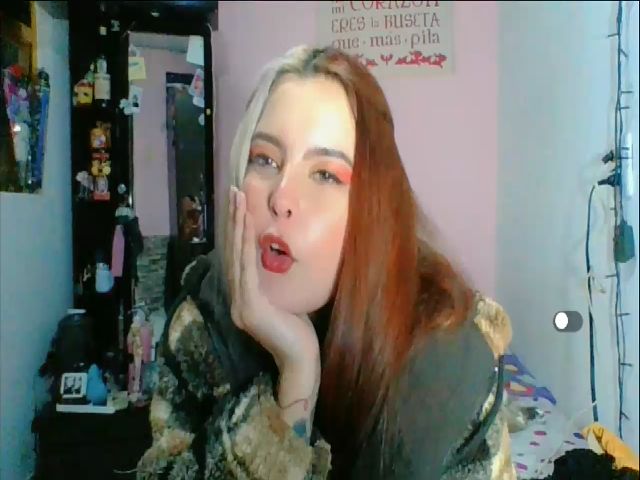 Live sex webcam photo for Amanda_Callum #263447311