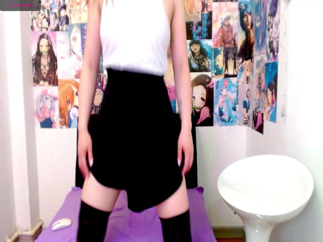 Live sex webcam photo for Charlotte_3x #253894771