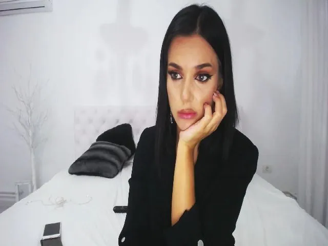 Live sex webcam photo for Mymysterryy24 #256583355