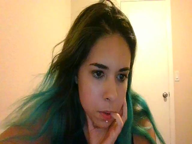 Live sex webcam photo for Talk_Anon #256642123