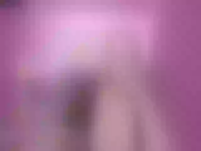Live sex webcam photo for PtiMermaid #258406877