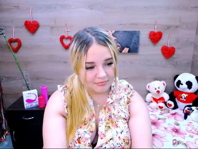 Live sex webcam photo for Cheryl_Sky #255942997