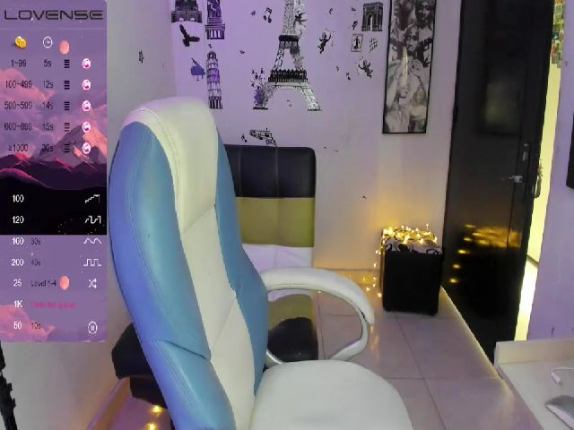 Live sex webcam photo for Valentina_5_ #257138417