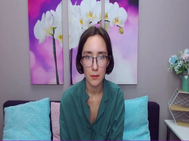 Live sex webcam photo for CleverAlexiss #252462732
