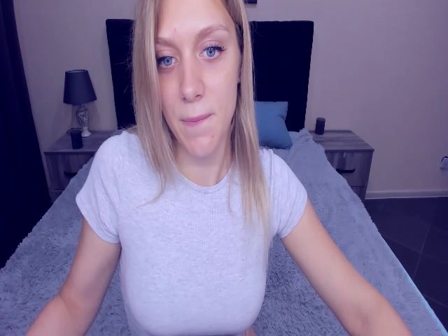 Live sex webcam photo for MeganKind #263499667