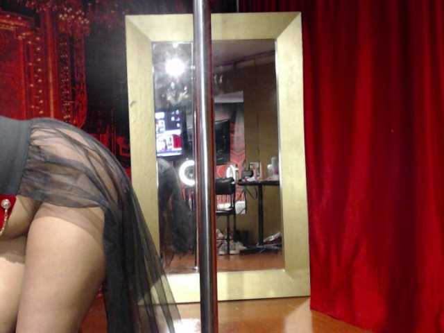 Live sex webcam photo for mariamlemoure #241353016