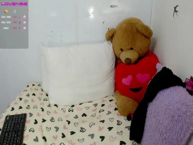 Live sex webcam photo for Clarissa___ #260344426