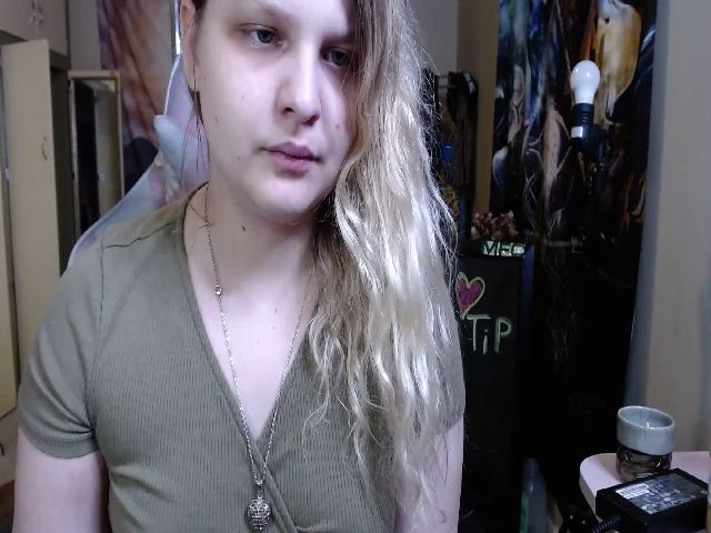 Live sex webcam photo for emilyhaze #255837276