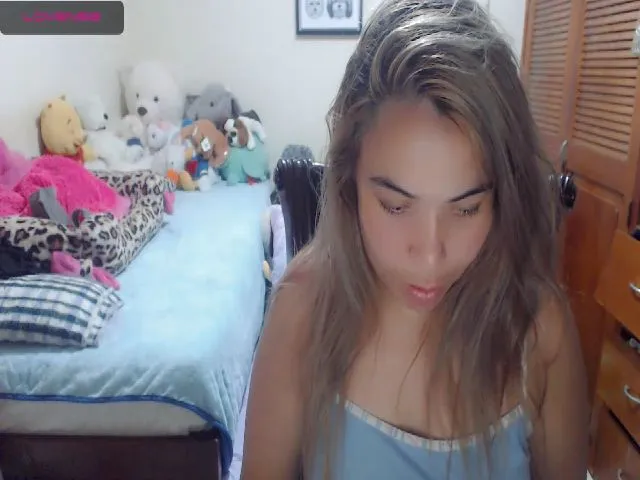 Live sex webcam photo for Meganhill_ #253211534