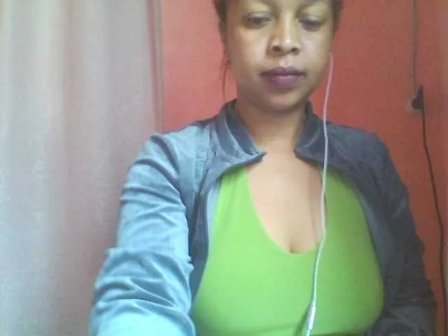 Live sex webcam photo for big-ass-sexy #264130596