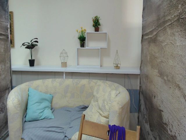 Live sex webcam photo for ImFoxx #260580554