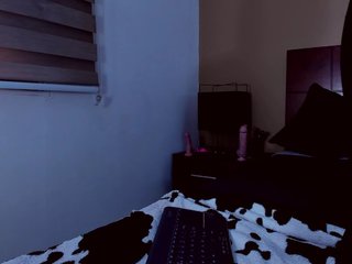 Live sex webcam photo for LilithMystic #240750395
