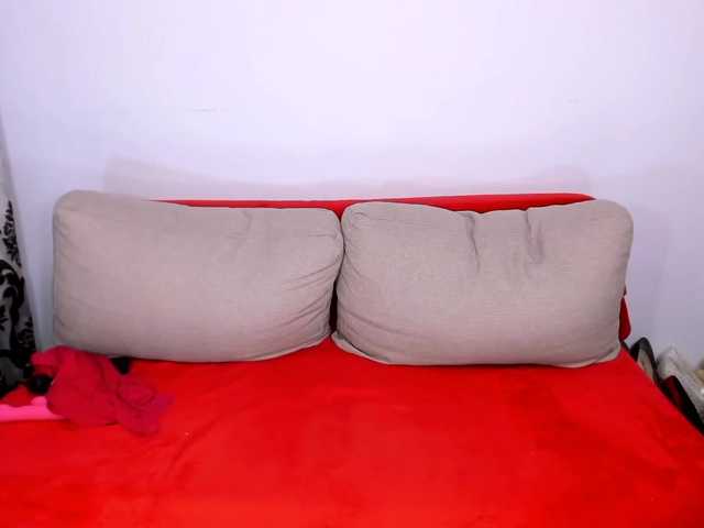 Live sex webcam photo for Charlotte4u #246739821