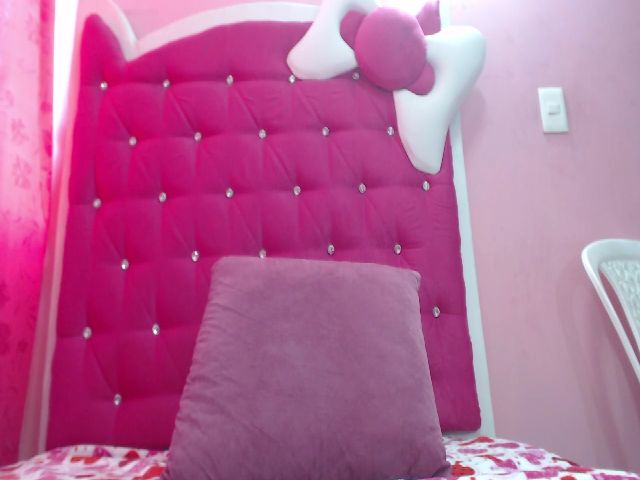 Live sex webcam photo for Sofimillerrss #255163127