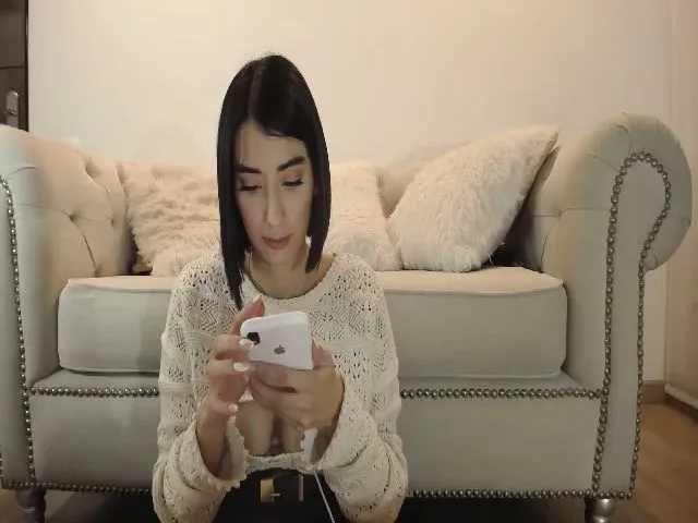 Live sex webcam photo for Lana_red #258977624