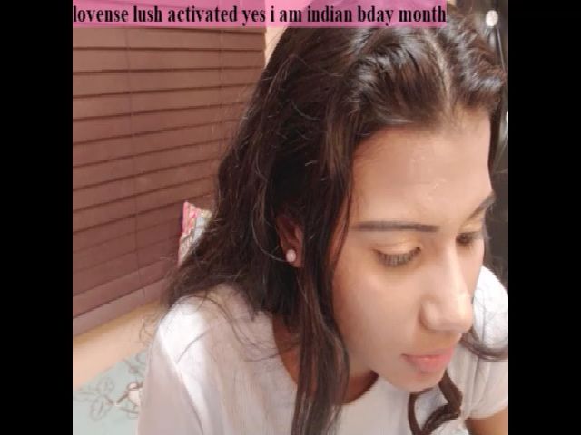 Live sex webcam photo for PARADISEQEEN #255526324