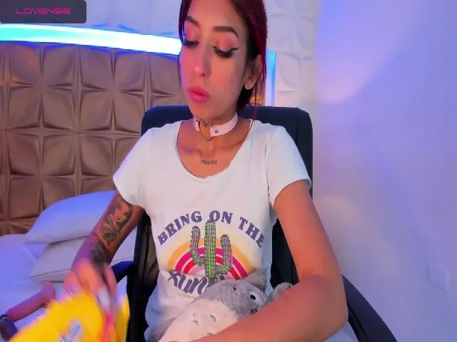 Live sex webcam photo for CandyLaw_ #264375099