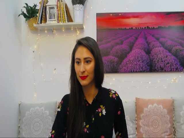 Live sex webcam photo for MaraW #256306792