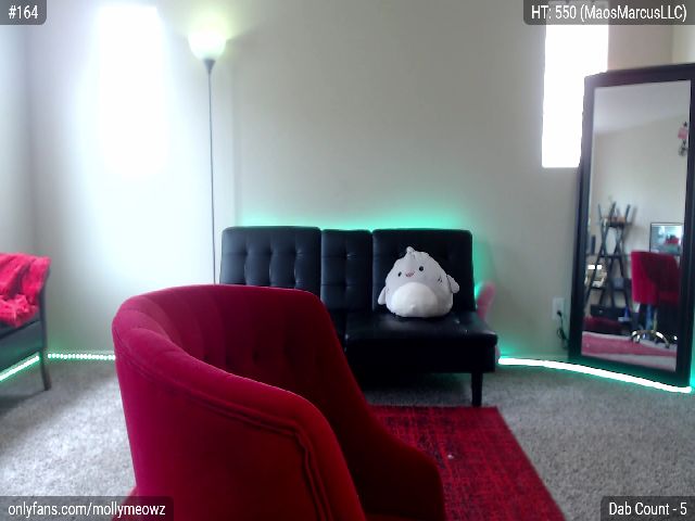 Live sex webcam photo for MollyMeowz #252608943