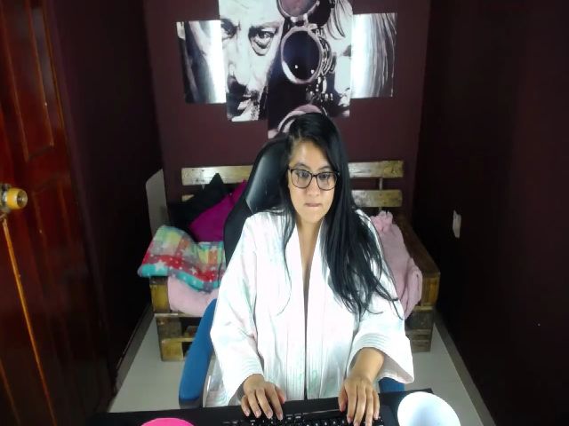 Live sex webcam photo for Hana_cute #254626613