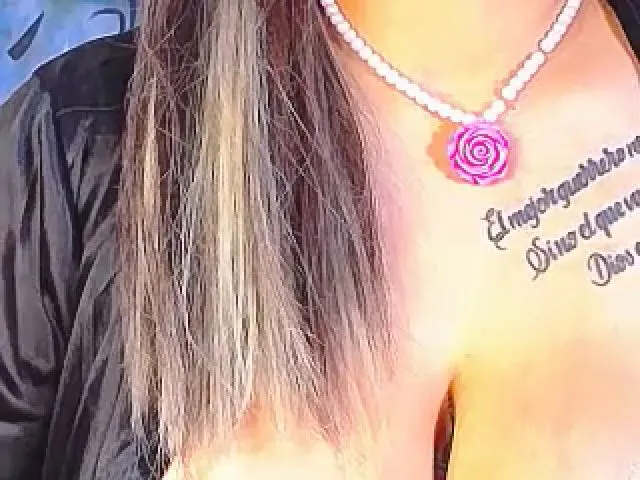Live sex webcam photo for Chelaqueen #260088523
