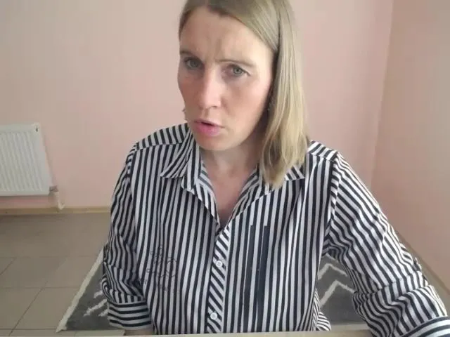 Live sex webcam photo for ChloePlay #261397200