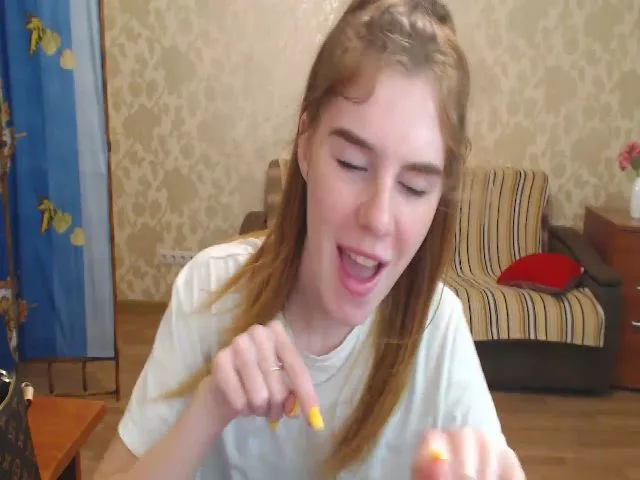 Live sex webcam photo for Vesnyshka #263358707