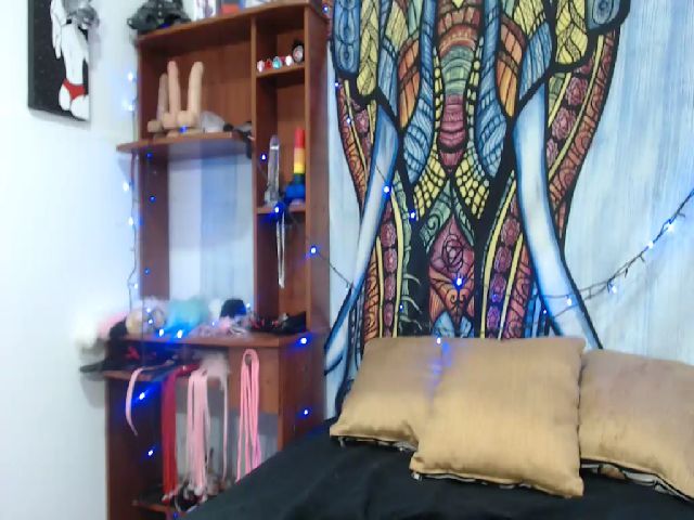 Live sex webcam photo for Lilithpetite1 #263873833