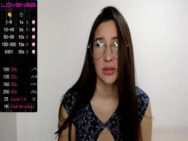 Live sex webcam photo for K_A_T #258449235