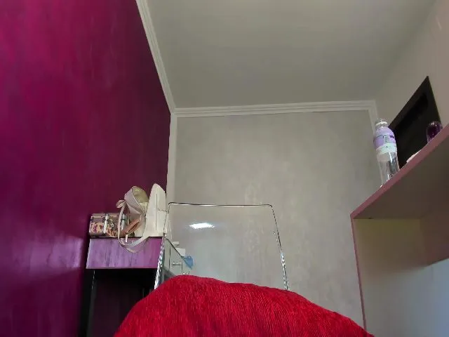 Live sex webcam photo for SonyaHailey #253070478