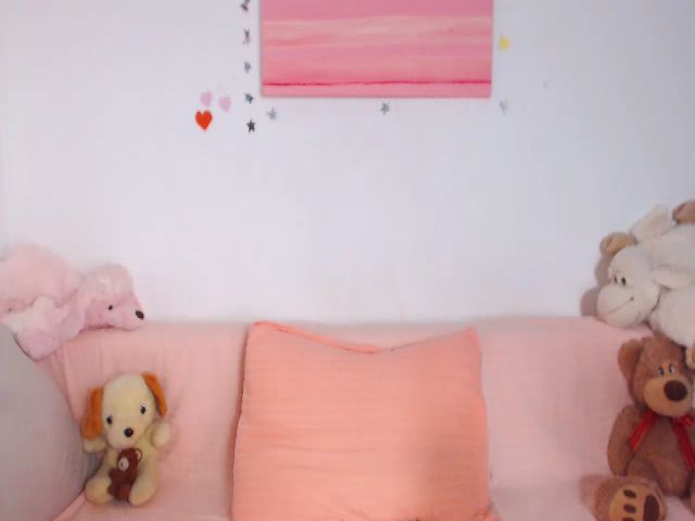 Live sex webcam photo for Asterbelle #257854274