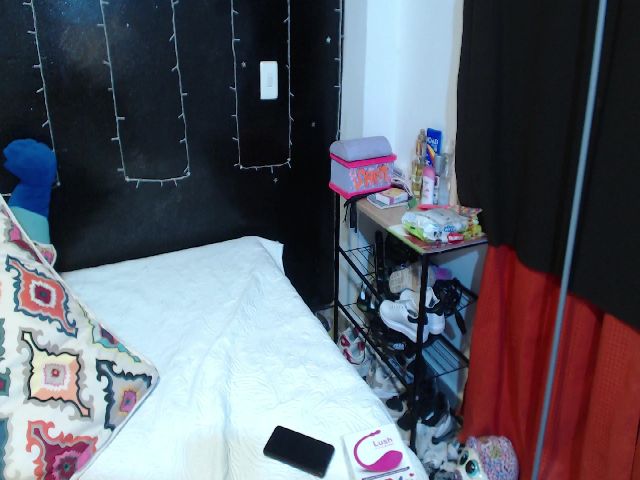 Live sex webcam photo for GiaElliot #261698161