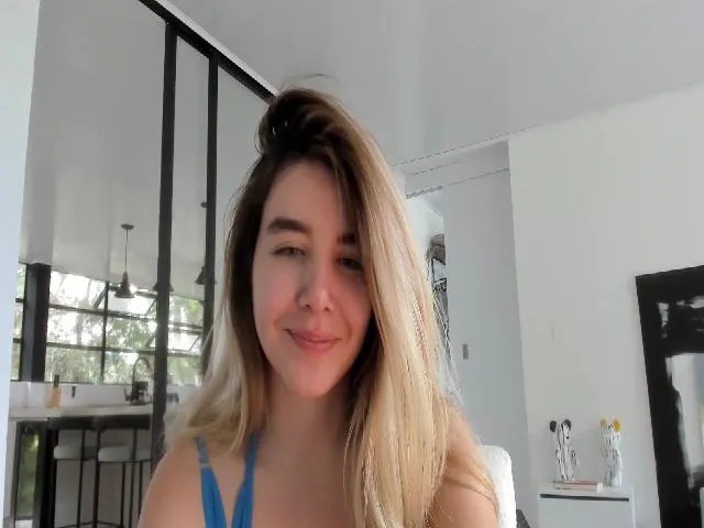 Live sex webcam photo for LauraVega #252587619
