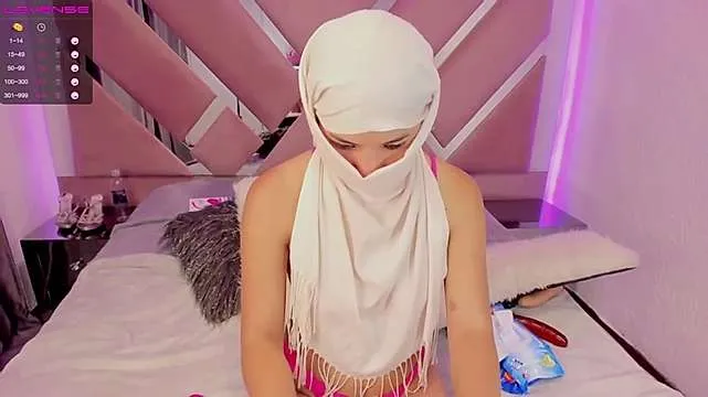 Live sex webcam photo for Malak-Hot #245062656