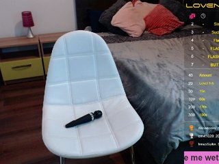 Live sex webcam photo for Evelyn7 #240499290