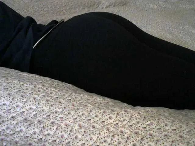 Live sex webcam photo for liZAAAZ #241411767