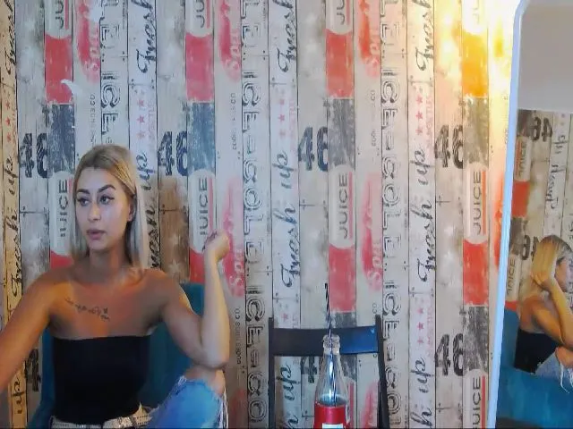 Live sex webcam photo for RubbyKalifha #264830077