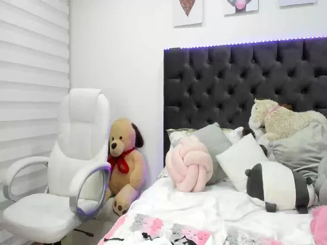 Live sex webcam photo for Janinne_doll #254314528