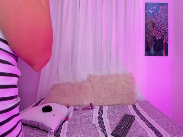 Live sex webcam photo for Meganmoore_ #259082161