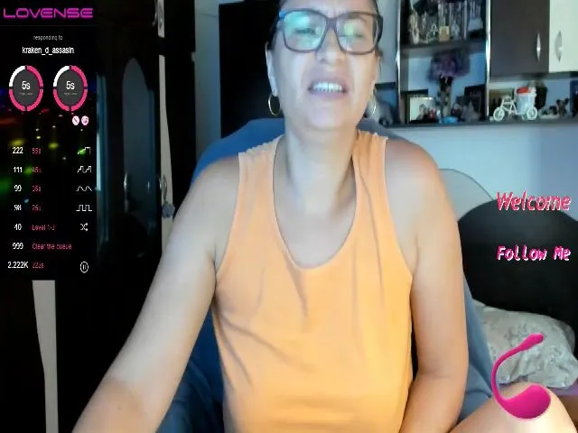 Live sex webcam photo for SquirtyAly69 #263571321