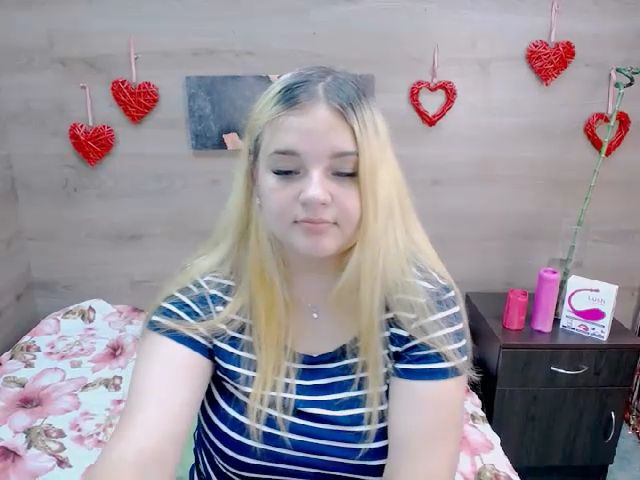 Live sex webcam photo for Cheryl_Sky #255697146